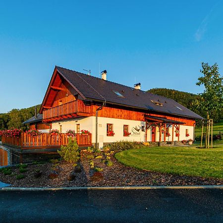 Penzion Stříbrník Krásná Exterior foto